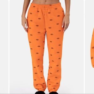 Adika oversized sweatpants🧡🍊